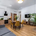 Beautiful Cracow By Cozyplace Apartman