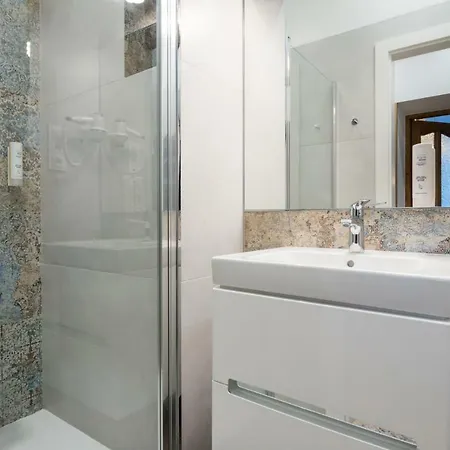 Beautiful Cracow By Cozyplace Apartman Krakkó